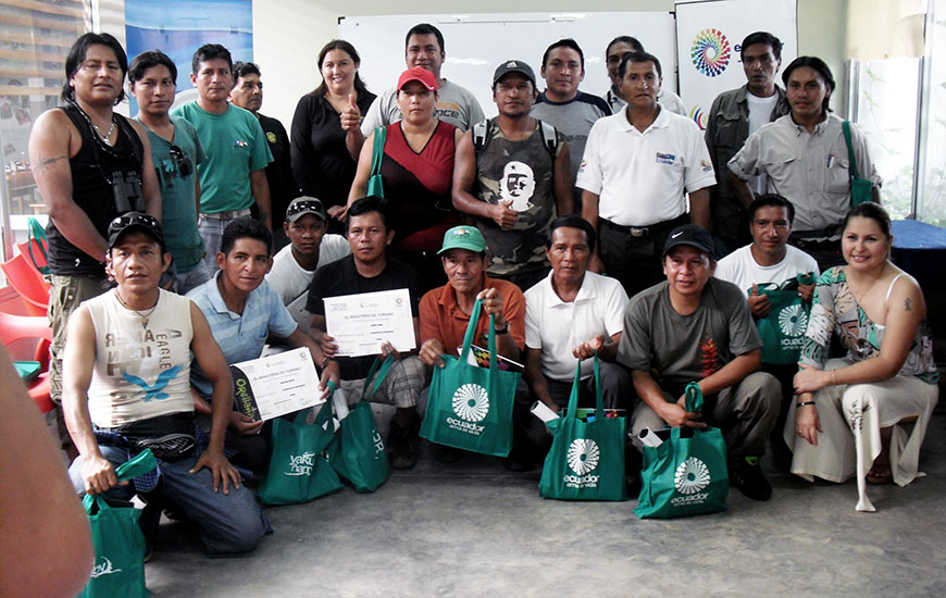 Ecuador -Casa de Formación y Albergue para Pueblos indígenas.